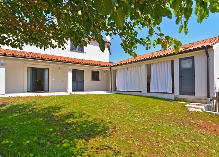 House Kazali 1749 Ferienhaus *