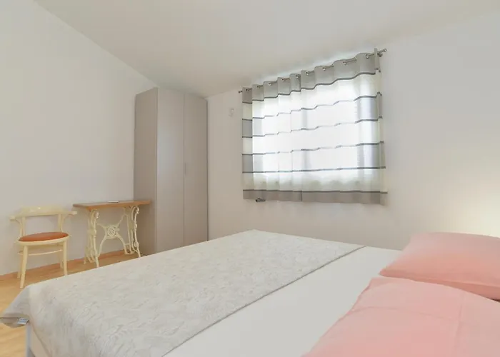 House Kazali 1749 Medulin