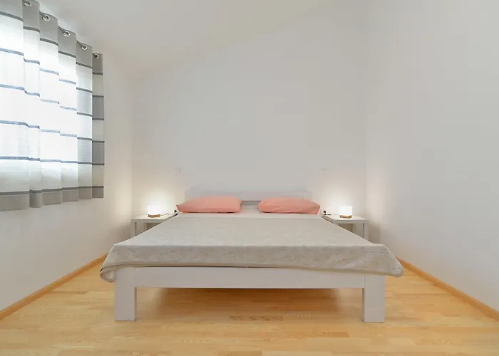 Vakantiehuis House Kazali 1749