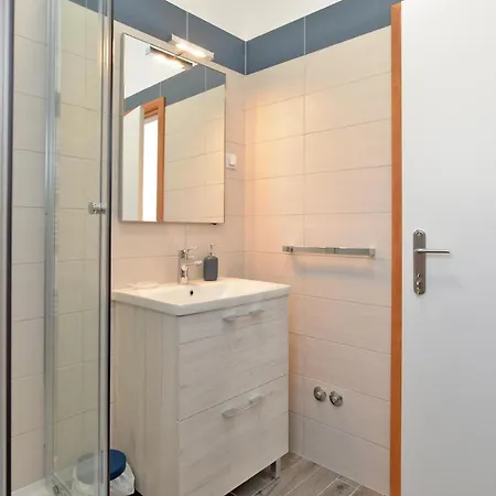 House Kazali 1749 *